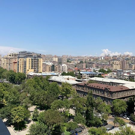 Modern Apartment For Rent In Buzand Street Bu944 Yerevan Bagian luar foto