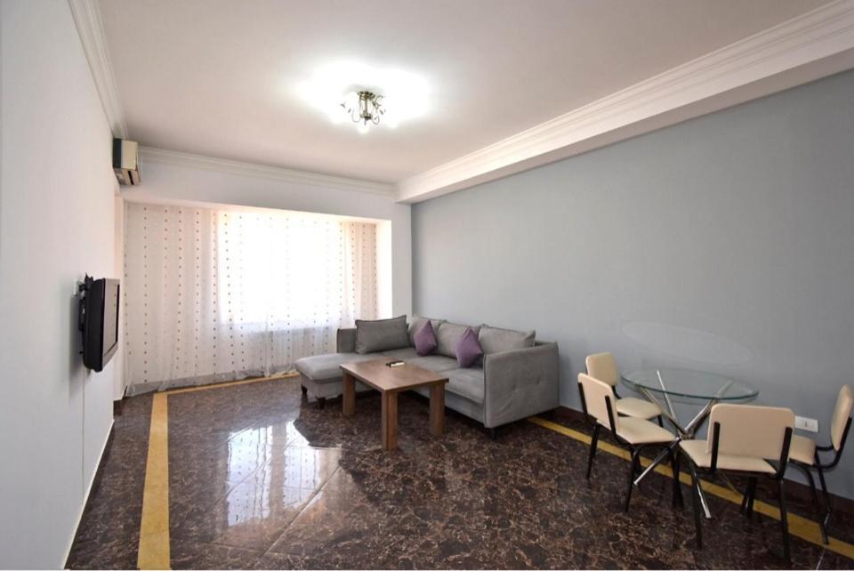 Modern Apartment For Rent In Buzand Street Bu944 Yerevan Bagian luar foto
