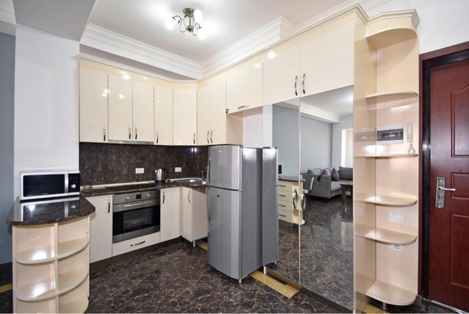 Modern Apartment For Rent In Buzand Street Bu944 Yerevan Bagian luar foto