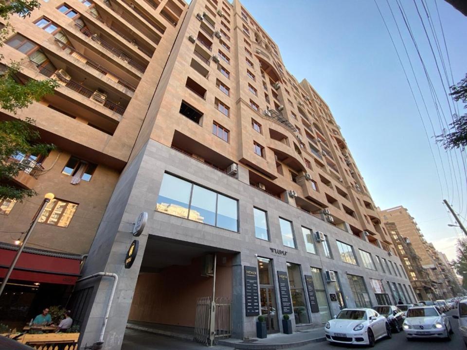Modern Apartment For Rent In Buzand Street Bu944 Yerevan Bagian luar foto