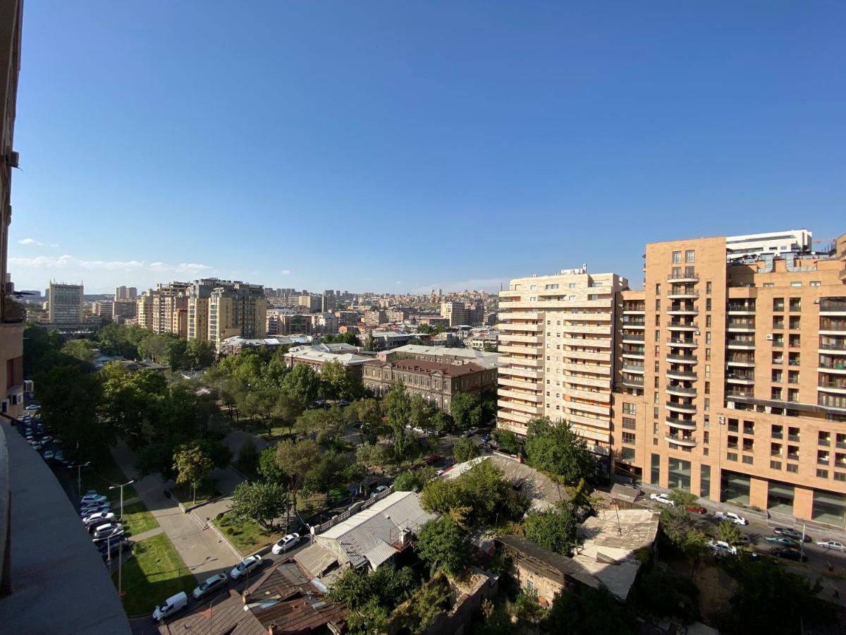 Modern Apartment For Rent In Buzand Street Bu944 Yerevan Bagian luar foto