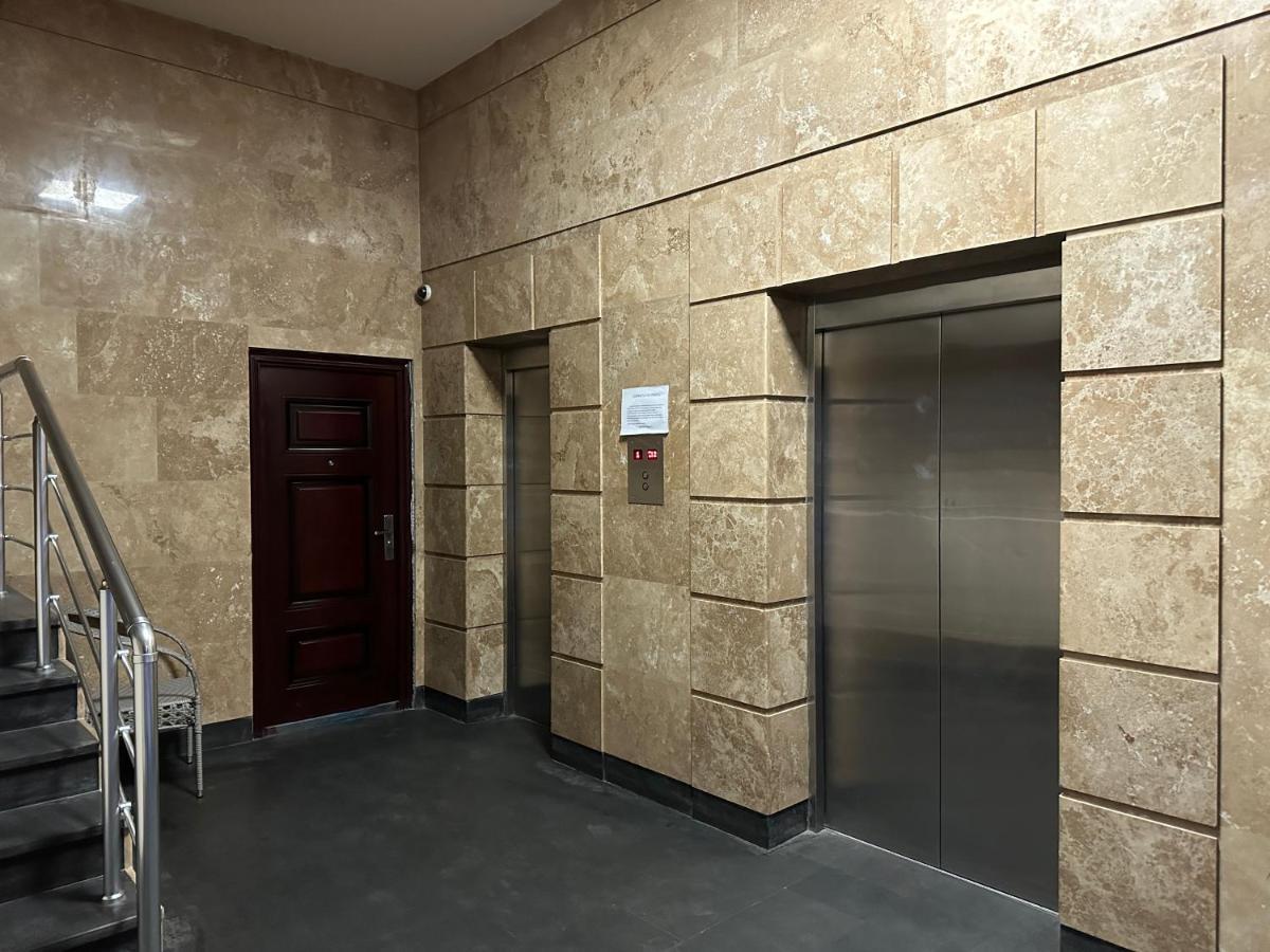 Modern Apartment For Rent In Buzand Street Bu944 Yerevan Bagian luar foto